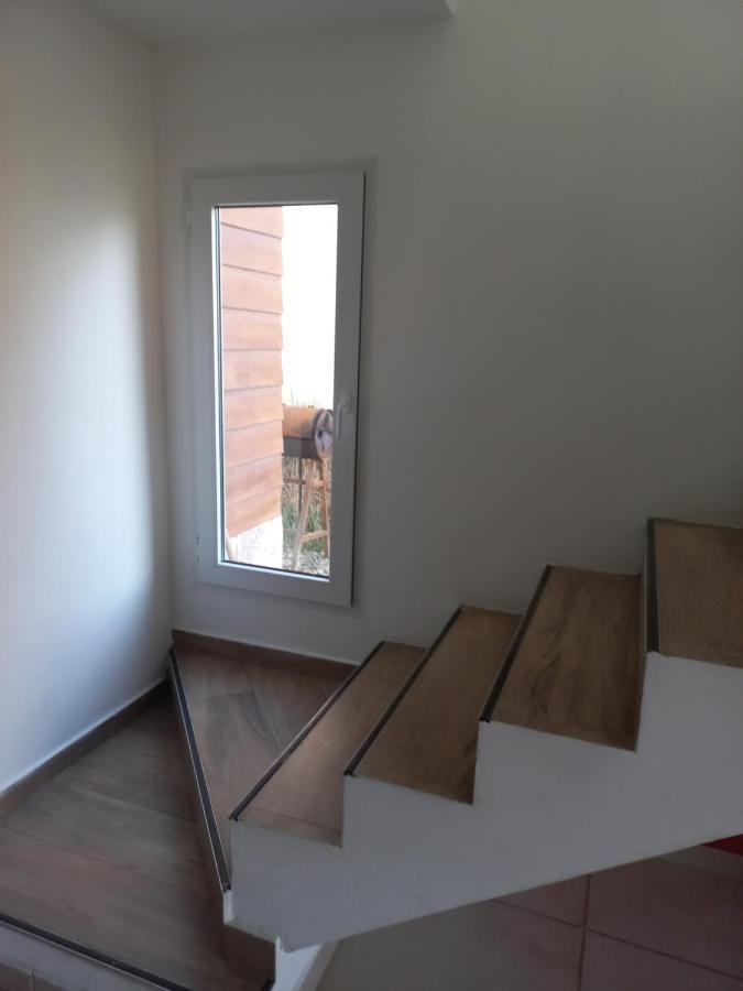 הוילה Moderna Casa En אושואיה מראה חיצוני תמונה