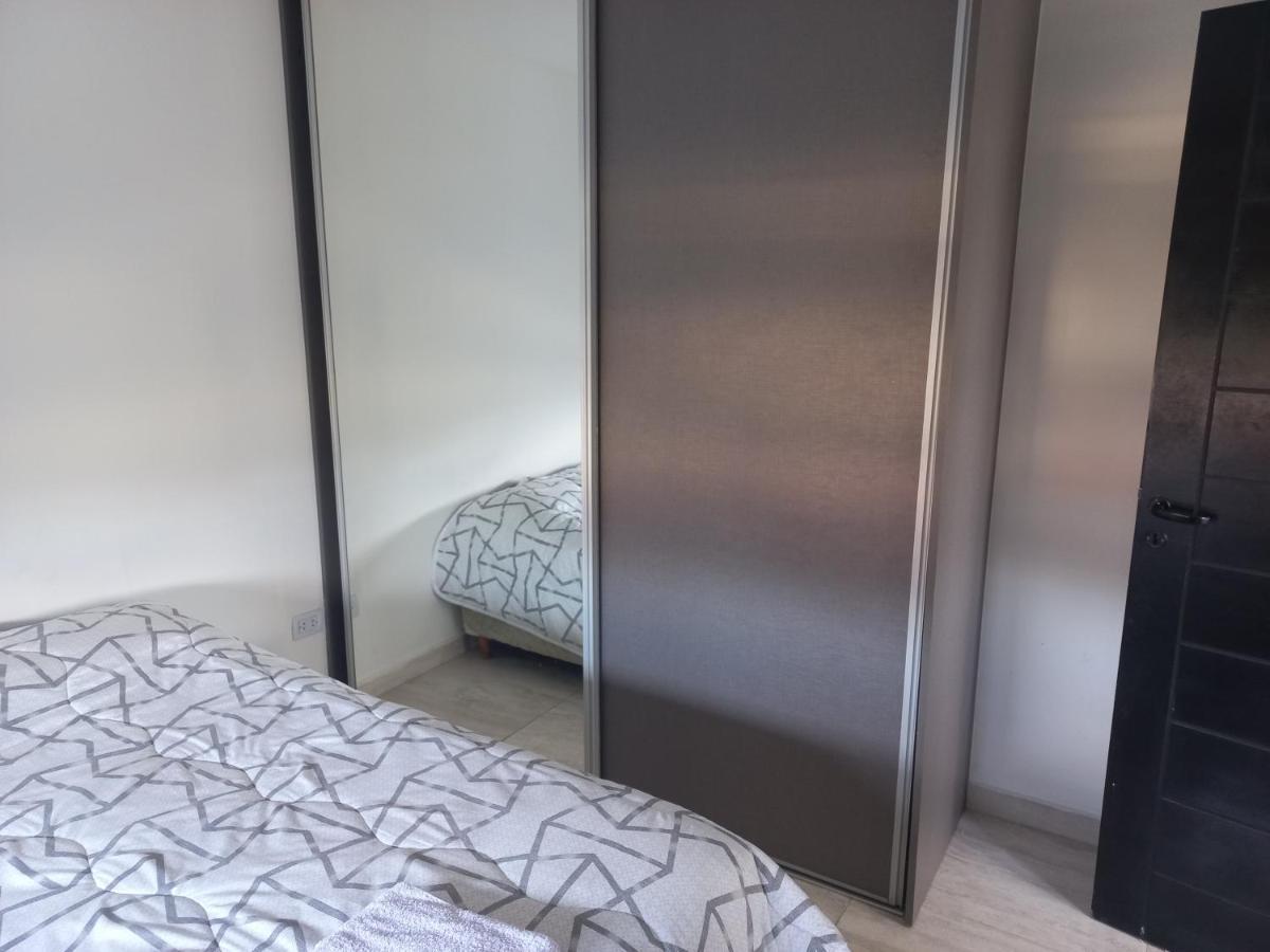 הוילה Moderna Casa En אושואיה מראה חיצוני תמונה