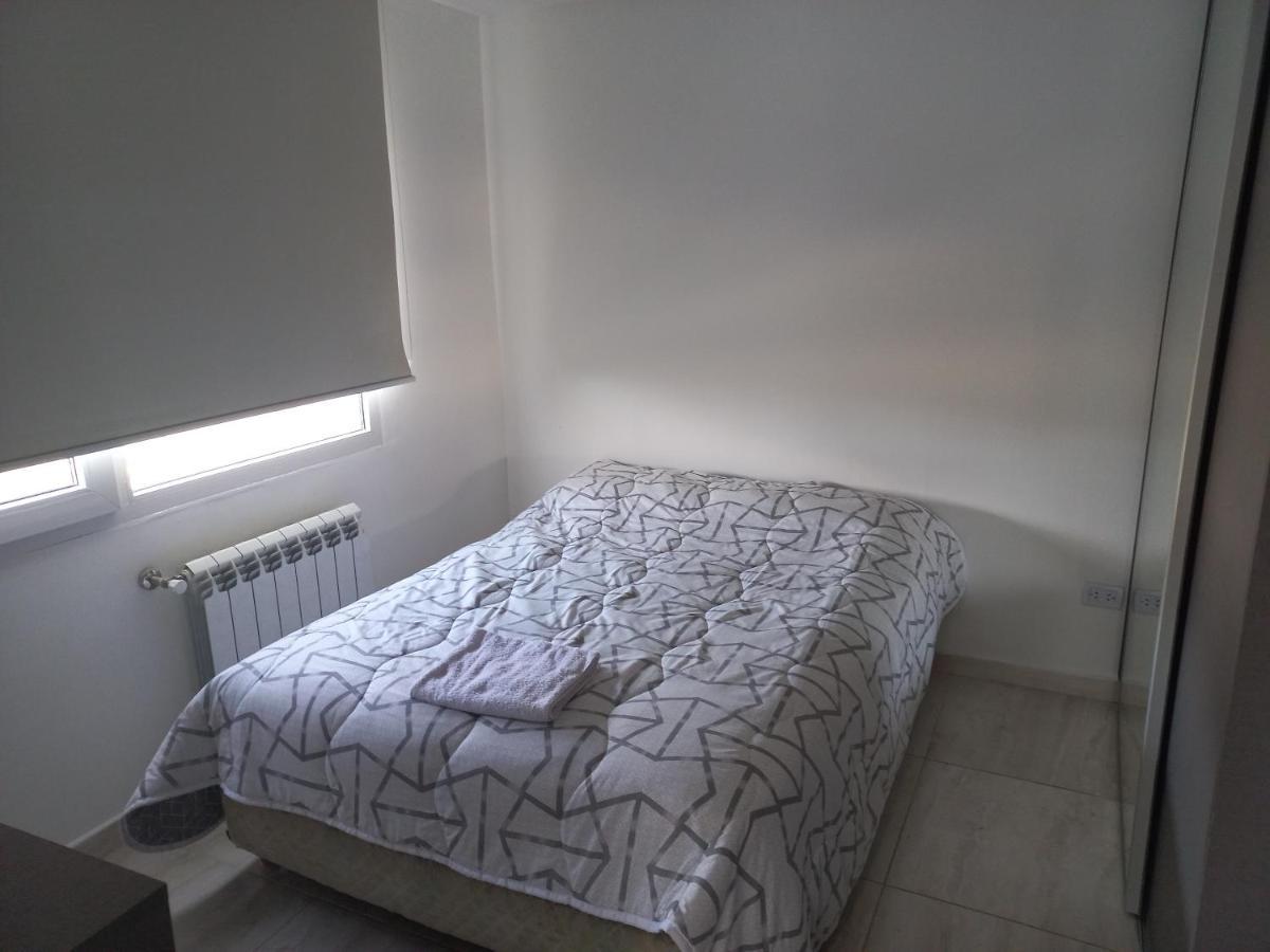 הוילה Moderna Casa En אושואיה מראה חיצוני תמונה