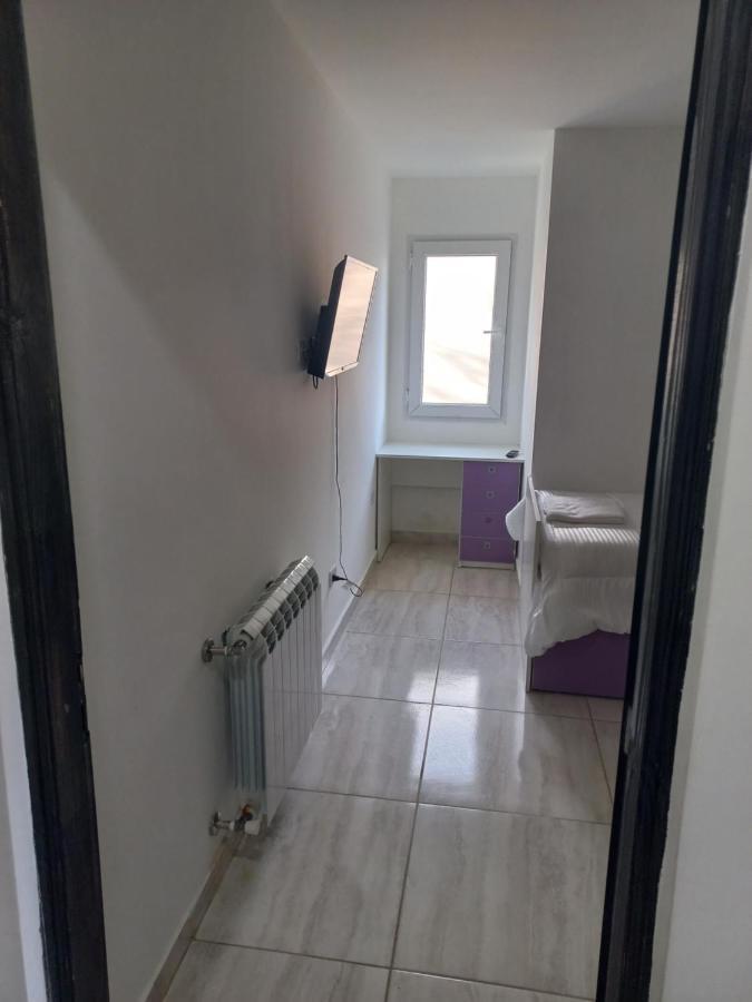 הוילה Moderna Casa En אושואיה מראה חיצוני תמונה